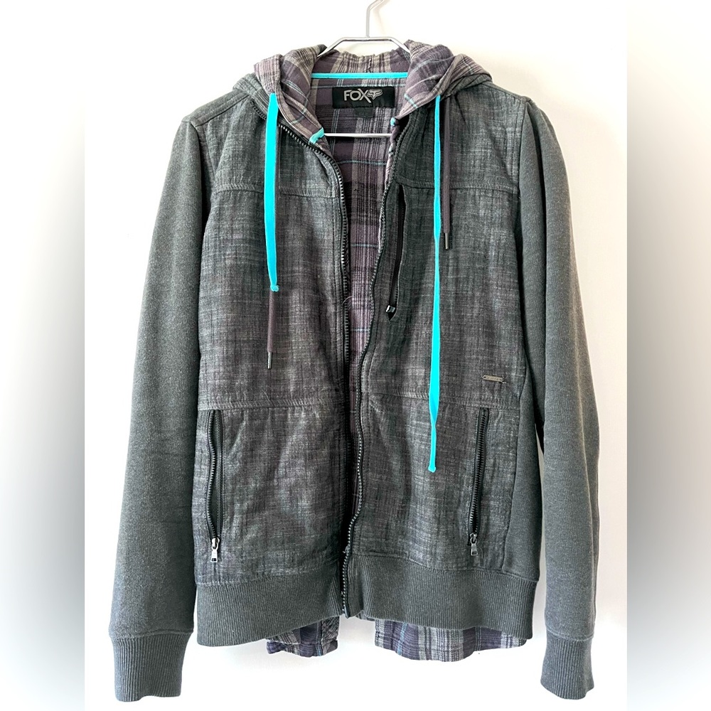Shirt and hooded sweater combo in excellent condition